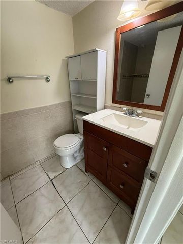 100 Santa Clara DR 3, Naples, FL 34104