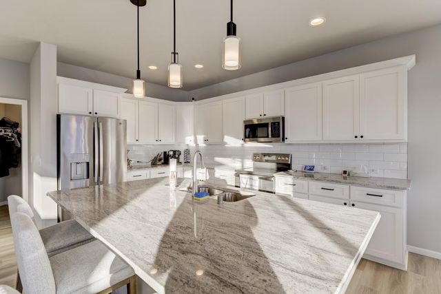 9635 Tawny Acorn Drive, Verona, WI 53593