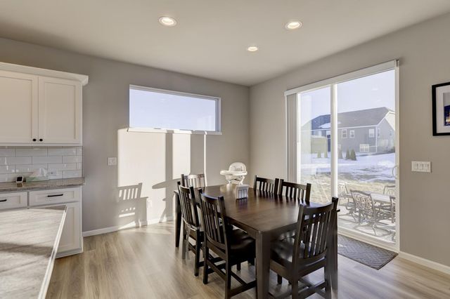 9635 Tawny Acorn Drive, Verona, WI 53593