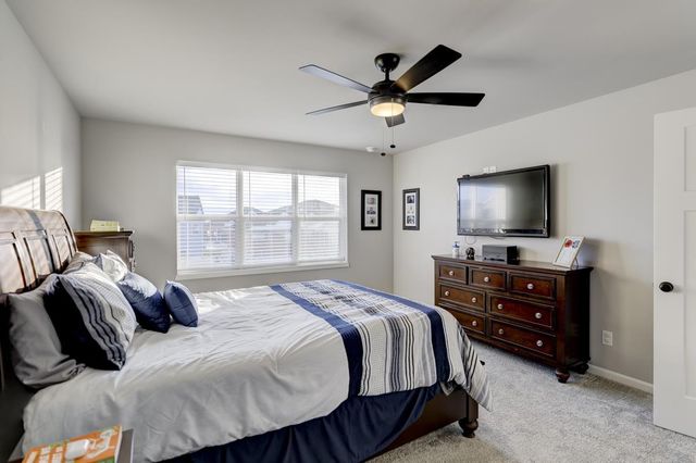 9635 Tawny Acorn Drive, Verona, WI 53593