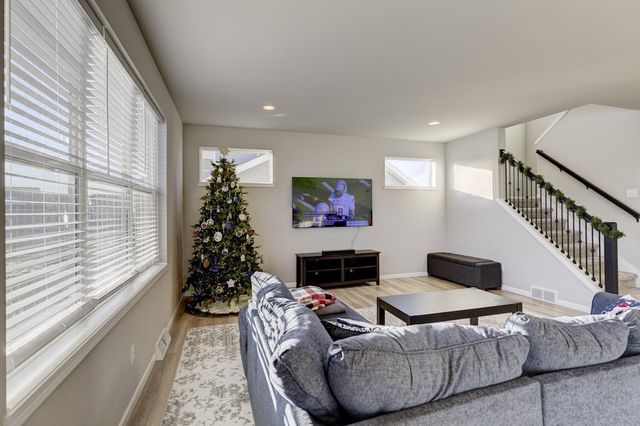 9635 Tawny Acorn Drive, Verona, WI 53593