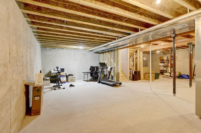 9635 Tawny Acorn Drive, Verona, WI 53593