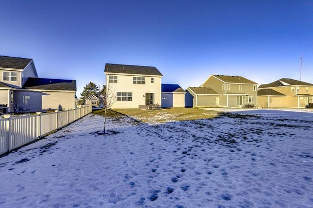 9635 Tawny Acorn Drive, Verona, WI 53593