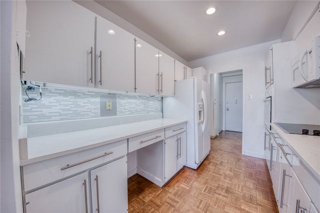 320 Fort Duquesne Blvd 18F, Downtown Pgh, PA 15222