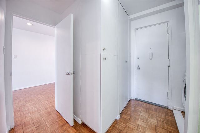 320 Fort Duquesne Blvd 18F, Downtown Pgh, PA 15222