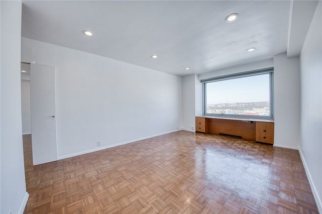 320 Fort Duquesne Blvd 18F, Downtown Pgh, PA 15222