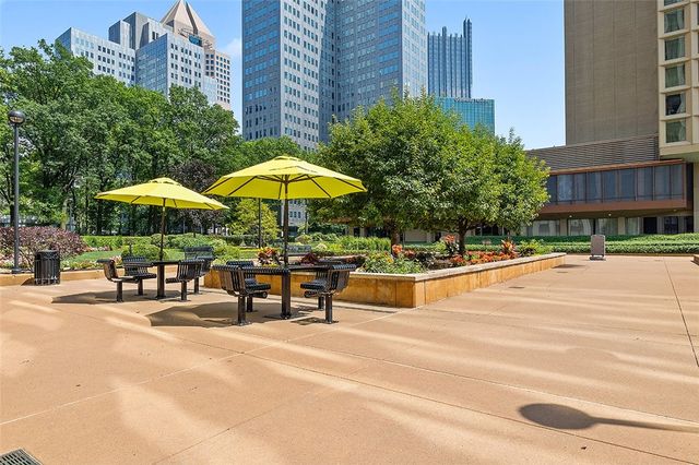 320 Fort Duquesne Blvd 18F, Downtown Pgh, PA 15222