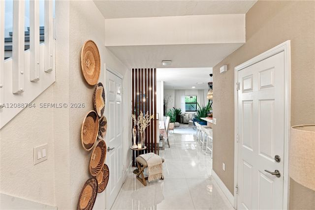 3440 W 110th St, Hialeah, FL 33018