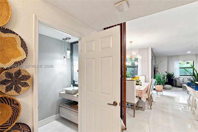 3440 W 110th St, Hialeah, FL 33018