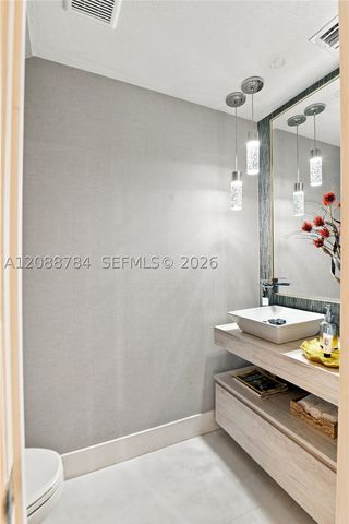 3440 W 110th St, Hialeah, FL 33018