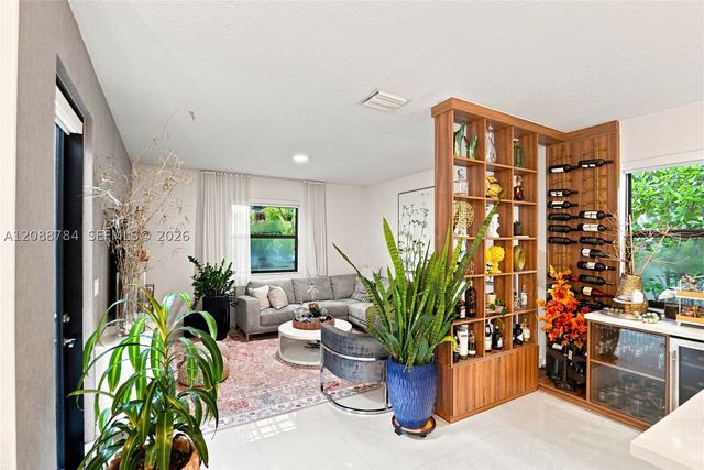 3440 W 110th St, Hialeah, FL 33018