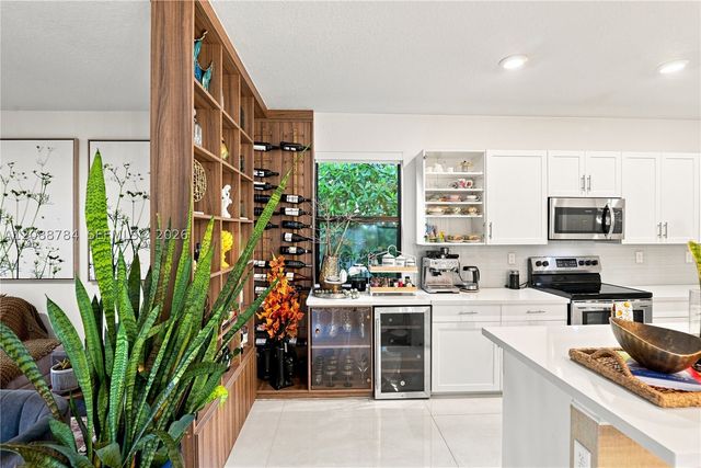 3440 W 110th St, Hialeah, FL 33018