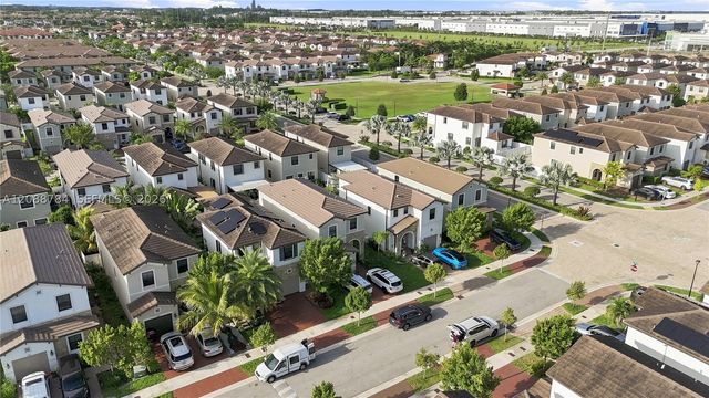 3440 W 110th St, Hialeah, FL 33018