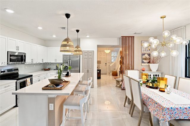 3440 W 110th St, Hialeah, FL 33018