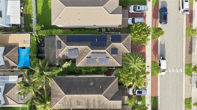 3440 W 110th St, Hialeah, FL 33018