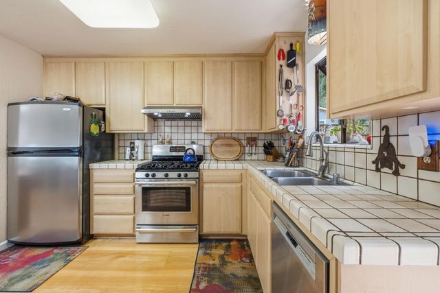 10931 Sequoia Avenue, Felton, CA 95018