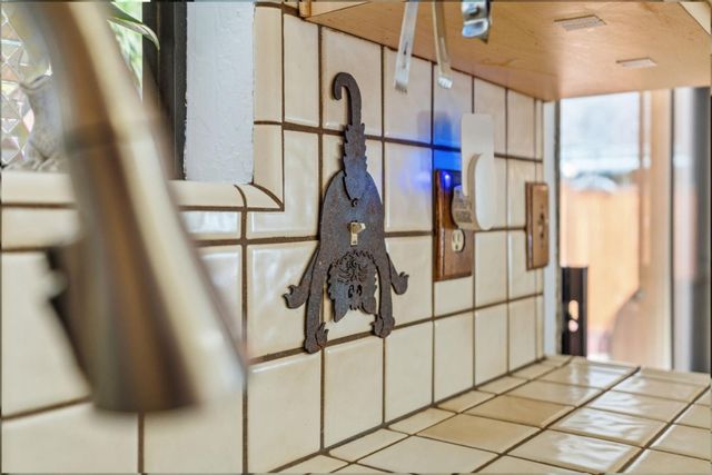 10931 Sequoia Avenue, Felton, CA 95018