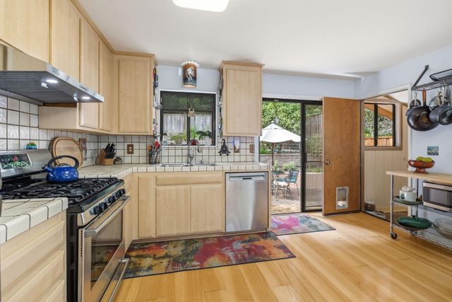 10931 Sequoia Avenue, Felton, CA 95018