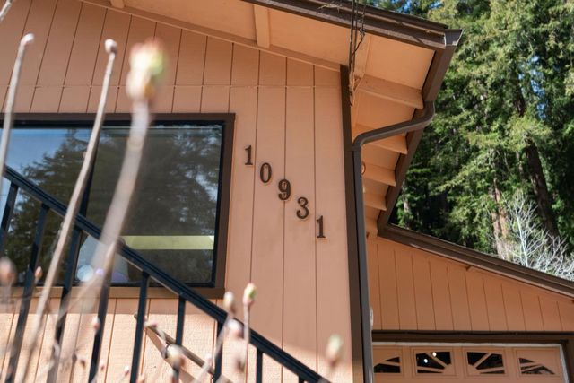 10931 Sequoia Avenue, Felton, CA 95018