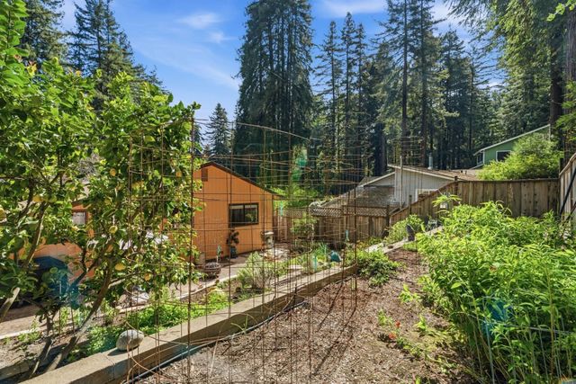 10931 Sequoia Avenue, Felton, CA 95018