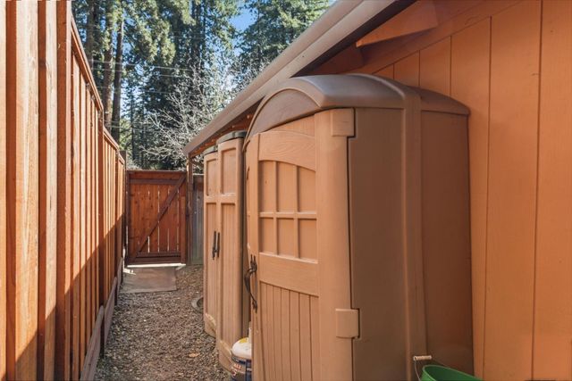 10931 Sequoia Avenue, Felton, CA 95018