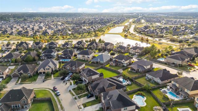 1918 Darling Amy Lane, Pearland, TX 77089