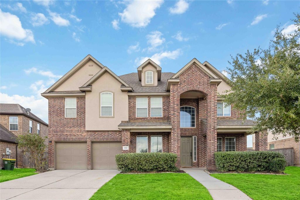 1918 Darling Amy Lane, Pearland, TX 77089
