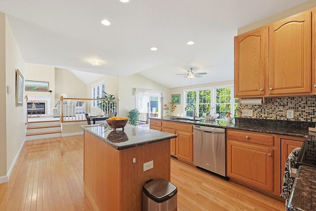 73 Independence Ln, Ashland, MA 01721