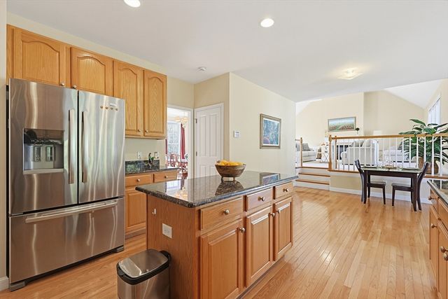 73 Independence Ln, Ashland, MA 01721