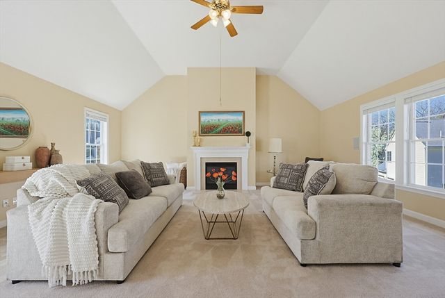 73 Independence Ln, Ashland, MA 01721