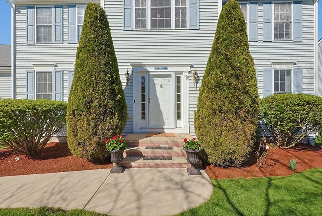73 Independence Ln, Ashland, MA 01721