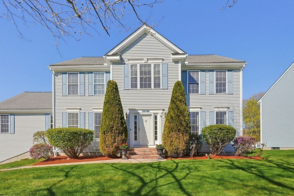 73 Independence Ln, Ashland, MA 01721