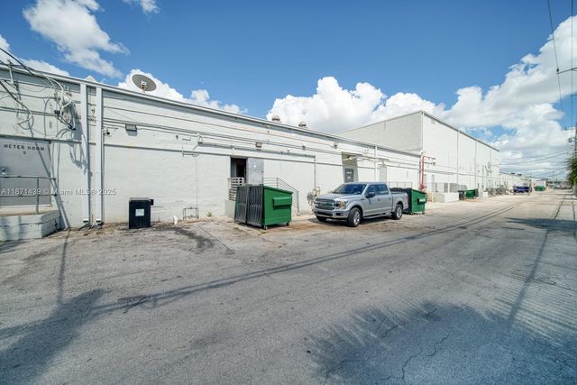 Turn-Key Restaurant For Sale High Traffic Hialeah Plaza, Hialeah, FL 33010