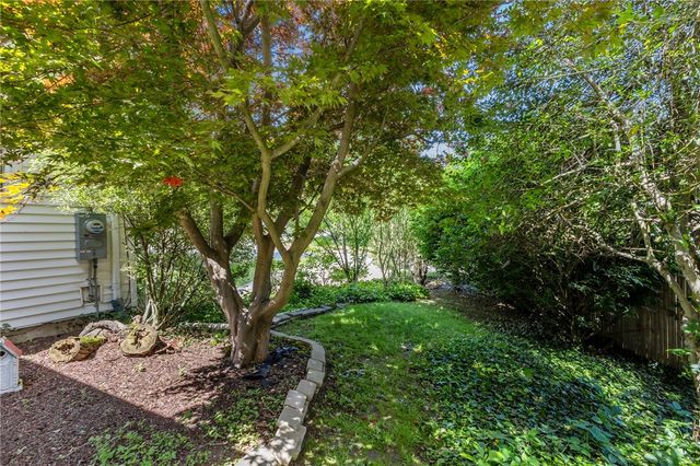 963 Hartford Avenue, Johnston, RI 02919