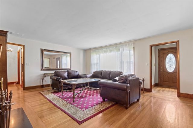 963 Hartford Avenue, Johnston, RI 02919