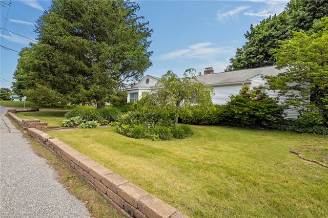 963 Hartford Avenue, Johnston, RI 02919