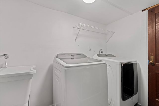 963 Hartford Avenue, Johnston, RI 02919