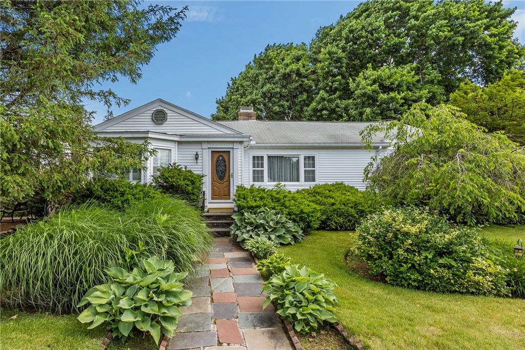 963 Hartford Avenue, Johnston, RI 02919