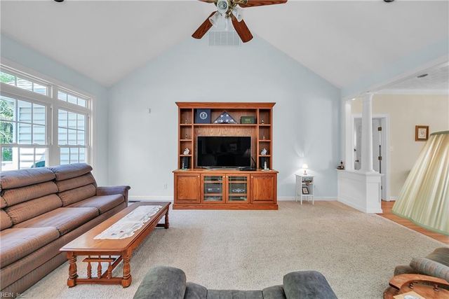 211 Darden DR, Poquoson, VA 23662