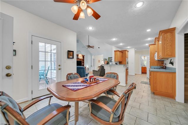 211 Darden DR, Poquoson, VA 23662