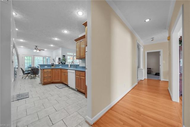 211 Darden DR, Poquoson, VA 23662