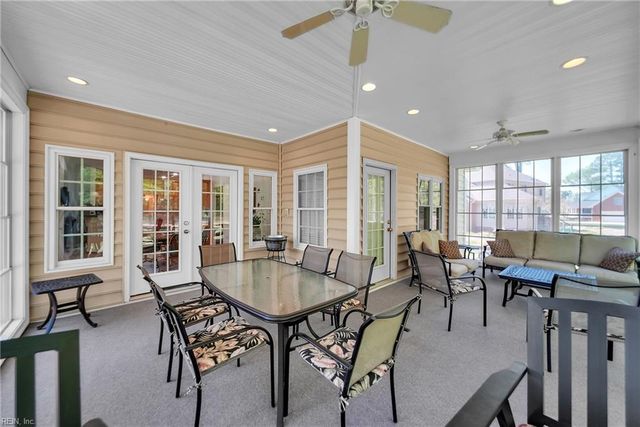 211 Darden DR, Poquoson, VA 23662