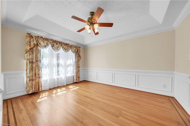 211 Darden DR, Poquoson, VA 23662