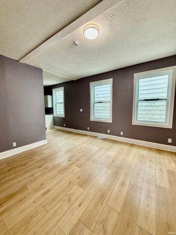 1321 Oakley Street, Evansville, IN 47710