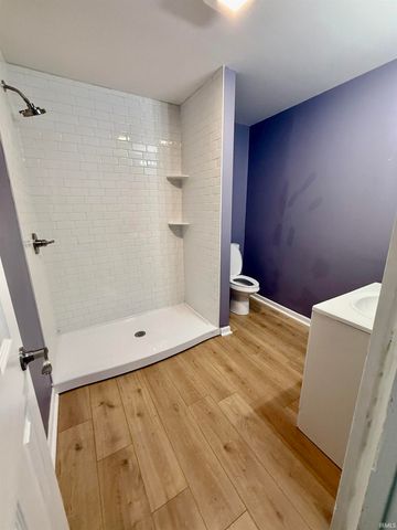1321 Oakley Street, Evansville, IN 47710