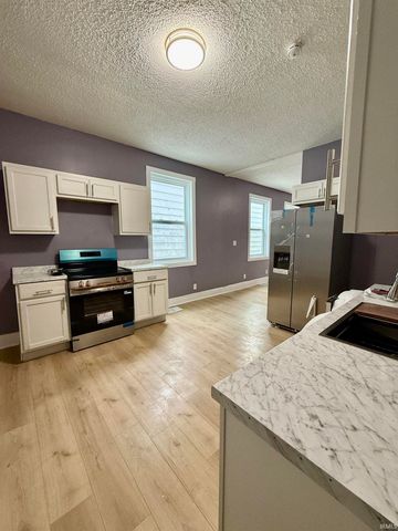 1321 Oakley Street, Evansville, IN 47710
