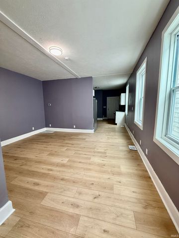 1321 Oakley Street, Evansville, IN 47710