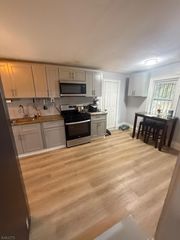 12 Thomas St, Newark City, NJ 07114