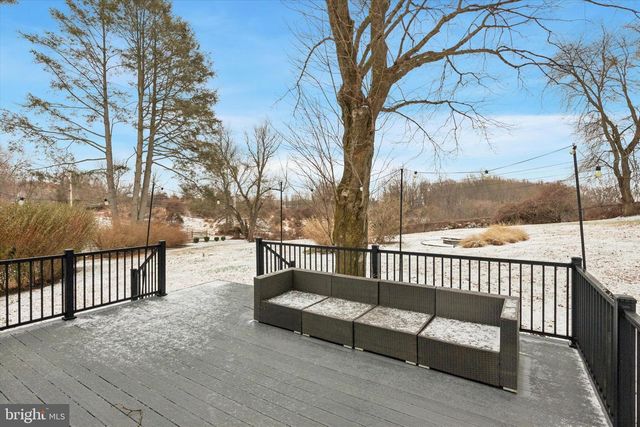 208 CHEYNEY DR, West Chester, PA 19382