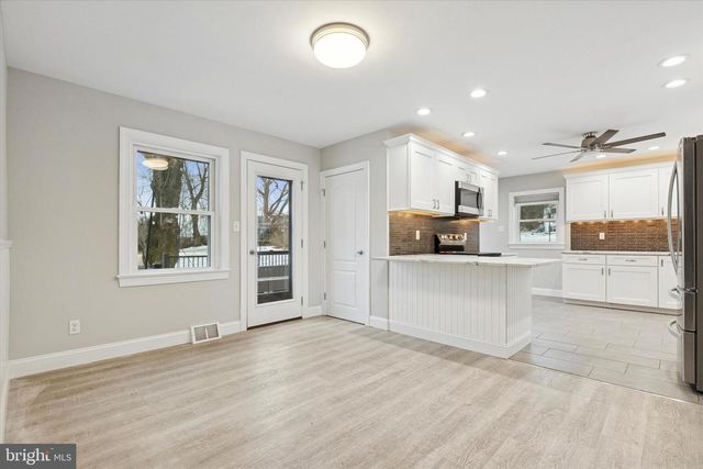 208 CHEYNEY DR, West Chester, PA 19382